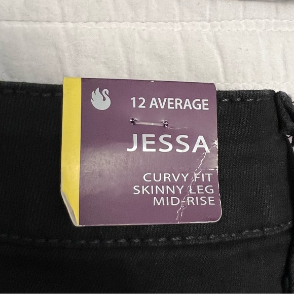 Gloria Vanderbilt “Jessa” Skinny Jeans - Picture 8 of 8